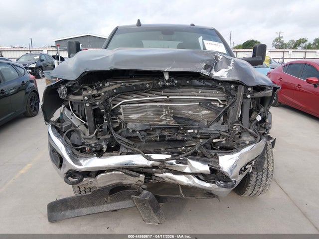 44869817 :رقم المزاد ، 3C63R3HL1NG357376 vin ، 2022 Ram 3500 Lone Star  4x4 8' Box مزاد بيع