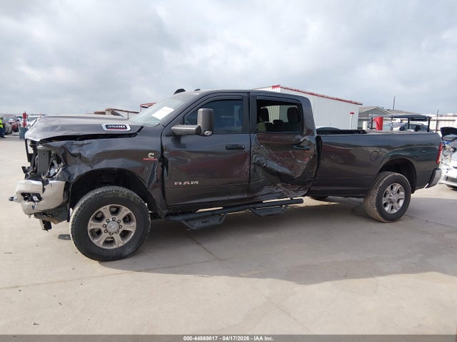 44869817 :رقم المزاد ، 3C63R3HL1NG357376 vin ، 2022 Ram 3500 Lone Star  4x4 8' Box مزاد بيع