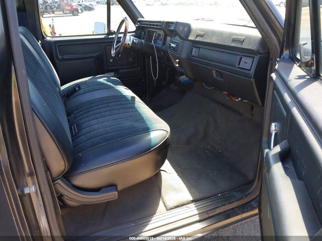 1983 Ford F100 მანქანა იყიდება აუქციონზე, vin: 1FTCF10F1DLA35351, აუქციონის ნომერი: 44869818