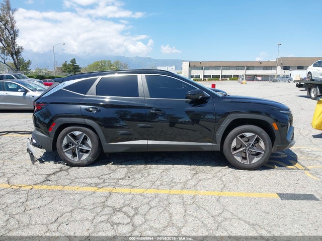 KM8JB3DE8SU375616 Hyundai TUCSON SEL