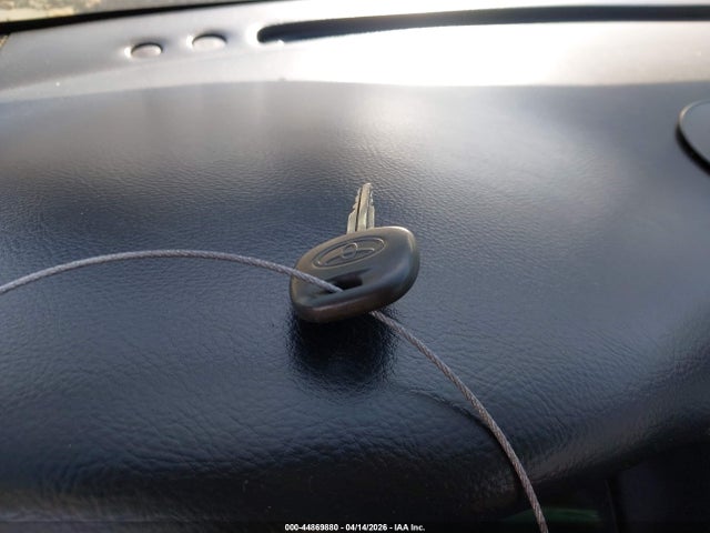 2003 TOYOTA CAMRY 4T1BF32K33U556044 Photo 10