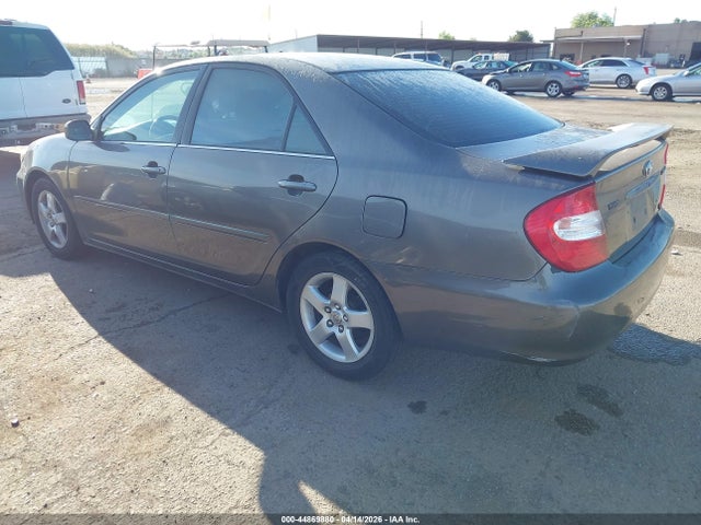 2003 TOYOTA CAMRY 4T1BF32K33U556044 Photo 2