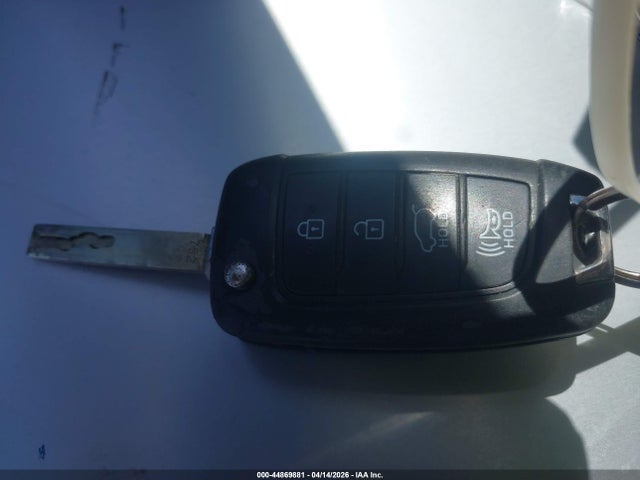 KM8K12AA3KU339061 Hyundai Kona Se