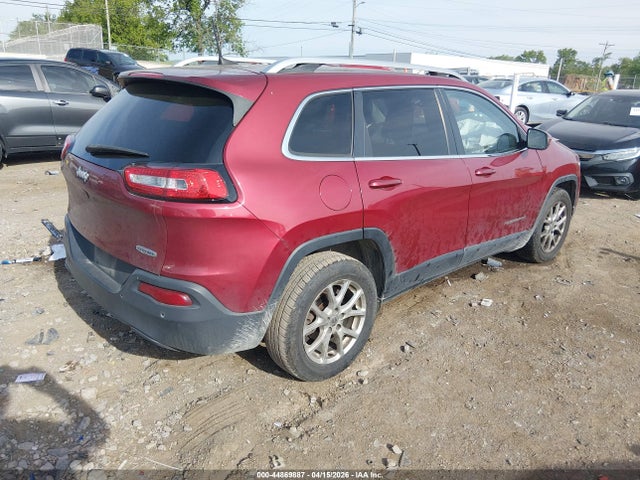 1C4PJLCB0HW643452 Jeep Cherokee Latitude Fwd
