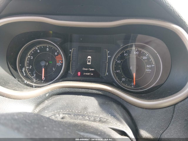 1C4PJLCB0HW643452 Jeep Cherokee Latitude Fwd