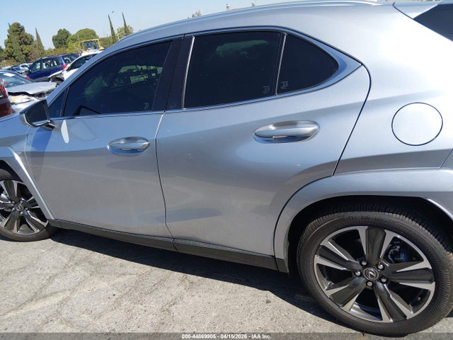 Lexus Ux 300h Premium Awd 2026 JTHUCJDH8T2015934 Image 14