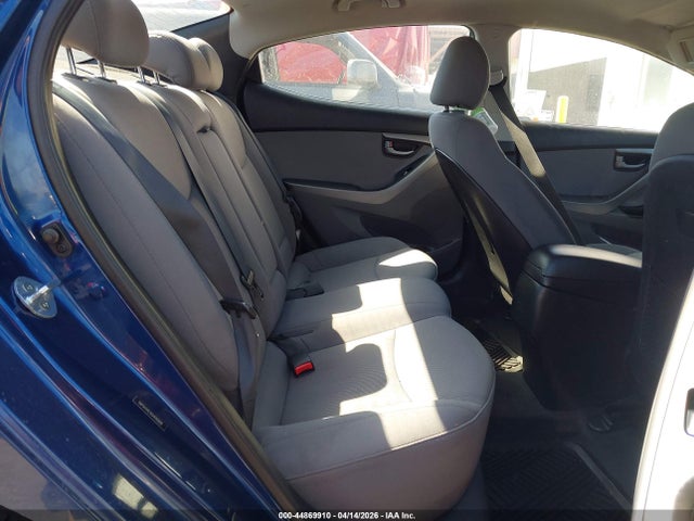 5NPDH4AE9GH690808 Hyundai ELANTRA SE