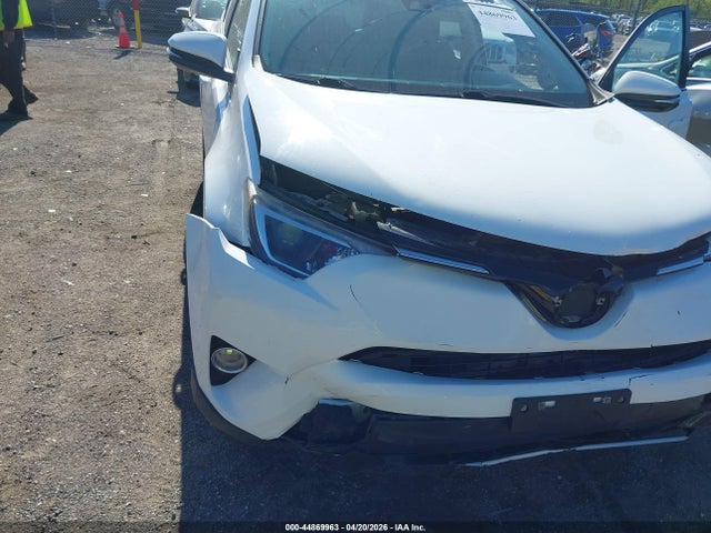Toyota Rav4 Xle 2018 2T3RFREV6JW806310 Image 17