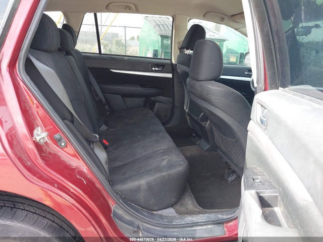 44870026 :رقم المزاد ، 4S4BRBAC3E3259554 vin ، 2014 Subaru Outback 2.5i مزاد بيع