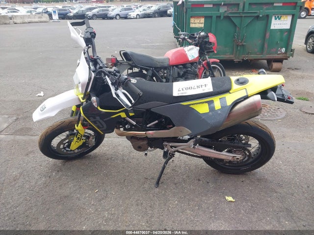Husqvarna Supermoto 701 2024 VBKUSV406RM772834 Image 13