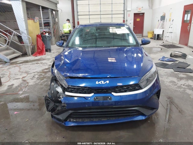 44870071 :رقم المزاد ، 3KPF24AD9PE595915 vin ، 2023 Kia Forte Lxs مزاد بيع