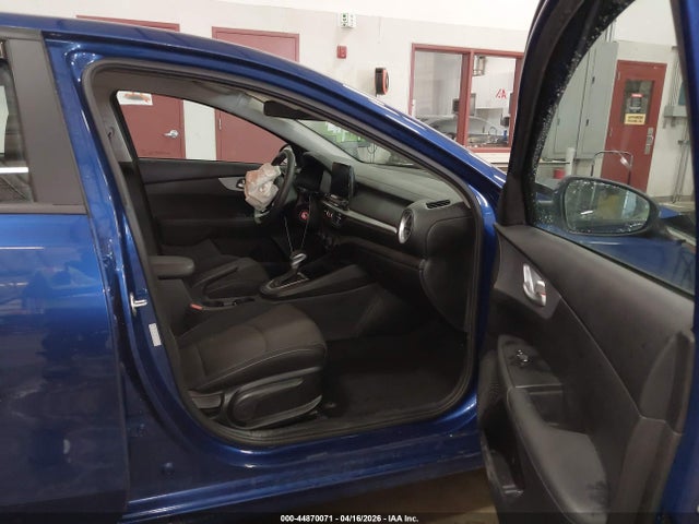 44870071 :رقم المزاد ، 3KPF24AD9PE595915 vin ، 2023 Kia Forte Lxs مزاد بيع