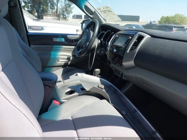 5TFUU4EN8EX091681 Toyota Tacoma Base V6