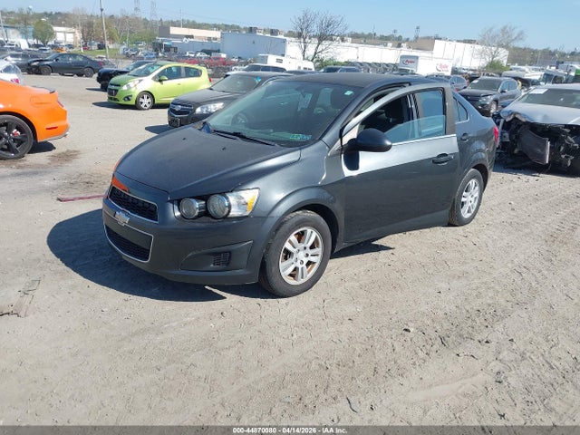1G1JC5SG6F4133066 Chevrolet Sonic Lt Auto