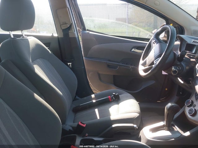 1G1JC5SG6F4133066 Chevrolet Sonic Lt Auto