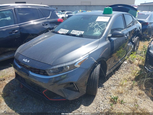 2022 Kia Forte Gt-line მანქანა იყიდება აუქციონზე, vin: 3KPF54AD5NE501470, აუქციონის ნომერი: 44870091