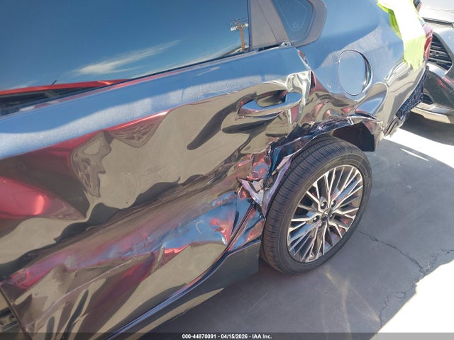 2022 Kia Forte Gt-line მანქანა იყიდება აუქციონზე, vin: 3KPF54AD5NE501470, აუქციონის ნომერი: 44870091