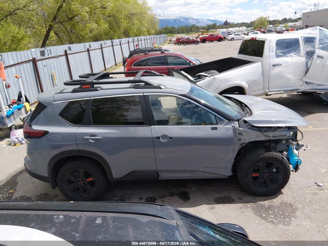 2025 Nissan Rogue Rock Creek მანქანა იყიდება აუქციონზე, vin: 5N1BT3BB9SC836323, აუქციონის ნომერი: 44870096