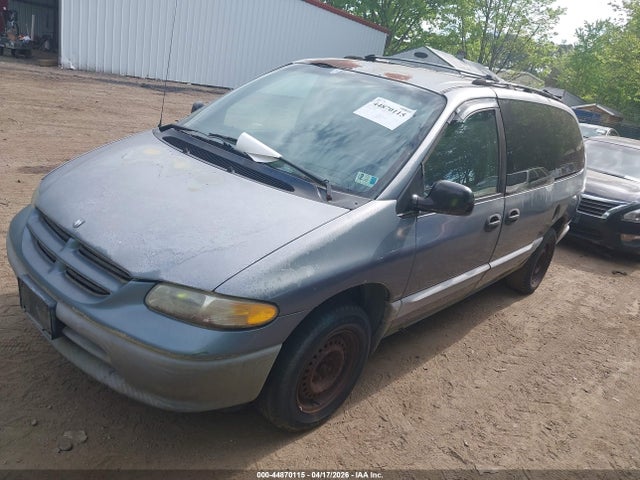 44870115 :رقم المزاد ، 2B4GP44R9TR826055 vin ، 1996 Dodge Grand Caravan Se مزاد بيع