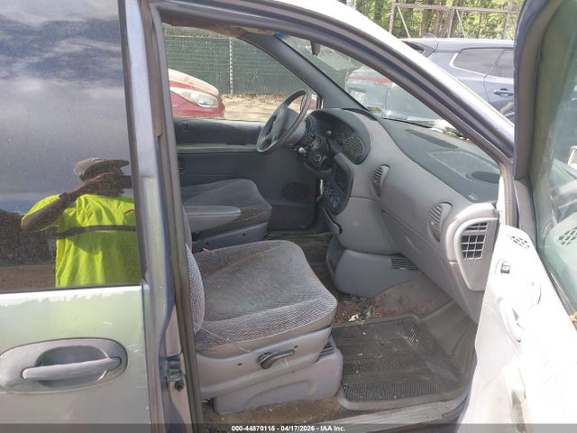 44870115 :رقم المزاد ، 2B4GP44R9TR826055 vin ، 1996 Dodge Grand Caravan Se مزاد بيع