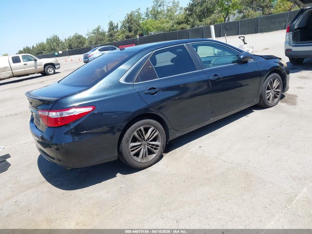 Продажа на аукционе авто 2015 Toyota Camry Se, vin: 4T1BF1FKXFU490028, номер лота: 44870154