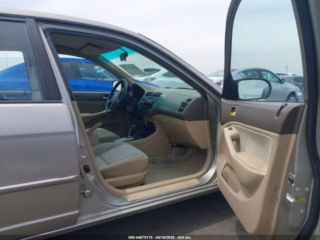 Продажа на аукционе авто 2004 Honda Civic Lx, vin: 2HGES16554H623058, номер лота: 44870178
