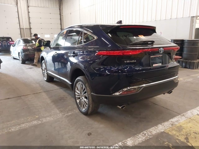 Toyota Venza Limited 2022 JTEAAAAH9NJ105158 Image 3