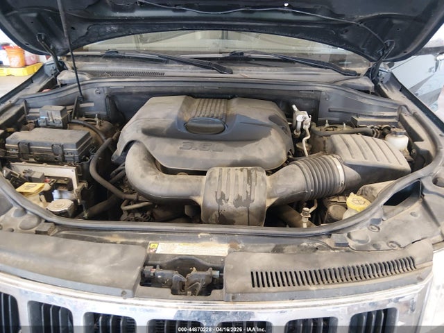 44870228 :رقم المزاد ، 1J4RR4GG4BC548828 vin ، 2011 Jeep Grand Cherokee Laredo مزاد بيع