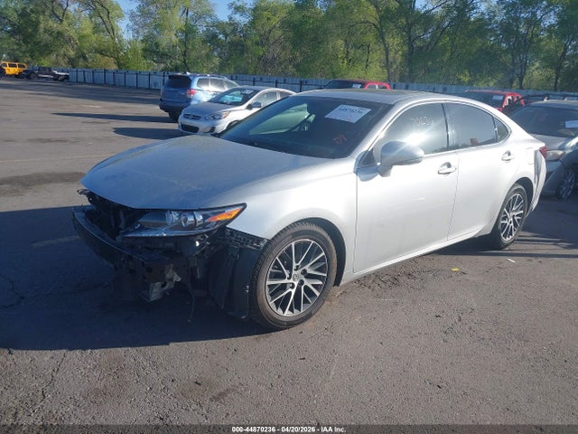 2016 Lexus Es 350 მანქანა იყიდება აუქციონზე, vin: 58ABK1GG2GU006949, აუქციონის ნომერი: 44870236