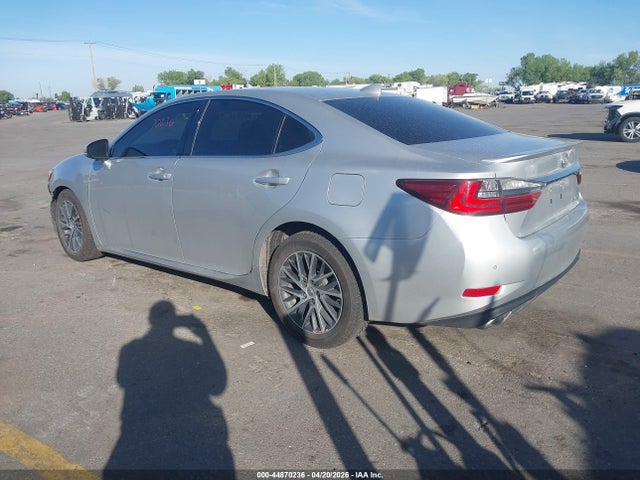 2016 Lexus Es 350 მანქანა იყიდება აუქციონზე, vin: 58ABK1GG2GU006949, აუქციონის ნომერი: 44870236