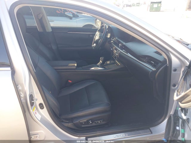 2016 Lexus Es 350 მანქანა იყიდება აუქციონზე, vin: 58ABK1GG2GU006949, აუქციონის ნომერი: 44870236