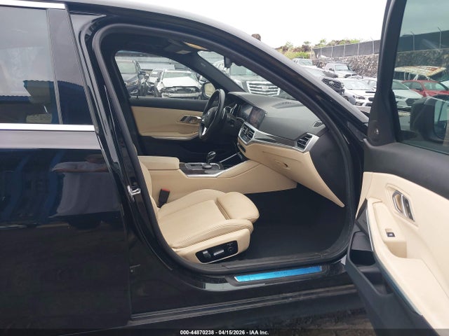 3MW5R1J08M8B69384 BMW 330I