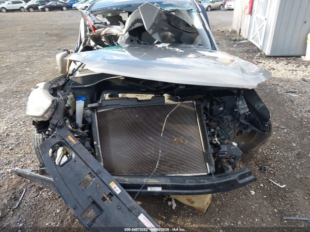 44870252 :رقم المزاد ، 5XYZT3LB4HG391575 vin ، 2017 Hyundai Santa Fe Sport 2.4l مزاد بيع