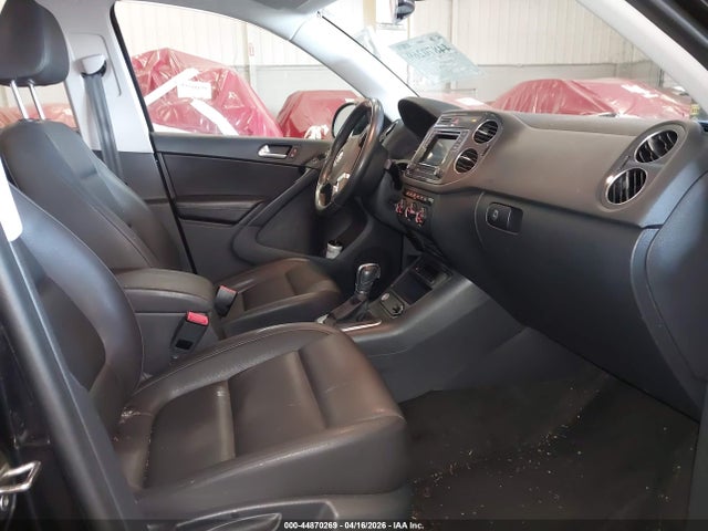 Продаж на аукціоні авто 2016 Volkswagen Tiguan S, vin: WVGAV7AX9GW606278, номер лоту: 44870269