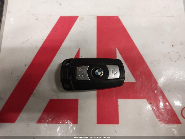 2009 Bmw 328i მანქანა იყიდება აუქციონზე, vin: WBAPH57589NM32662, აუქციონის ნომერი: 44870286
