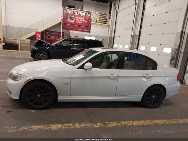 2009 Bmw 328i მანქანა იყიდება აუქციონზე, vin: WBAPH57589NM32662, აუქციონის ნომერი: 44870286