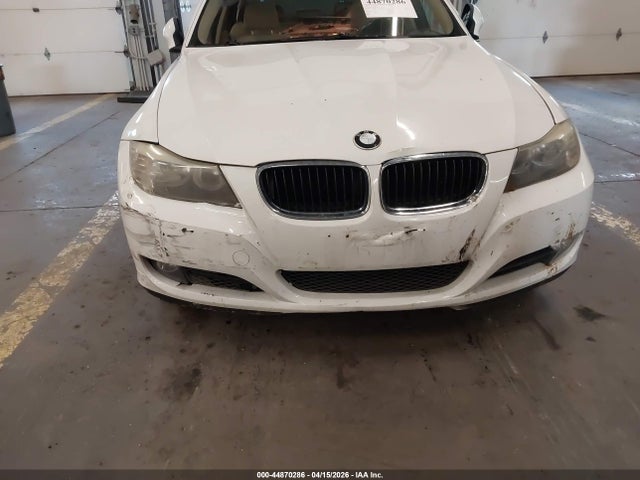 2009 Bmw 328i მანქანა იყიდება აუქციონზე, vin: WBAPH57589NM32662, აუქციონის ნომერი: 44870286