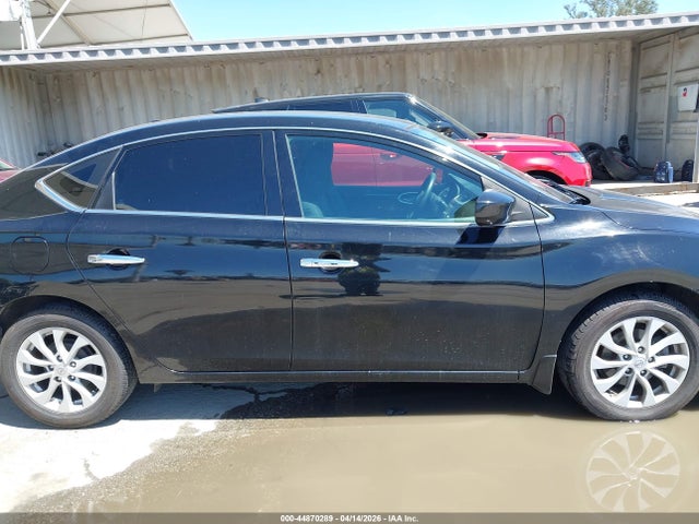 3N1AB7AP4JL632218 Nissan SENTRA SV