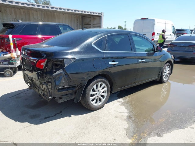 3N1AB7AP4JL632218 Nissan SENTRA SV
