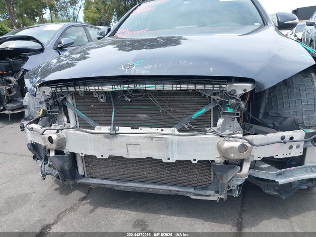 55SWF6GBXFU020929 Mercedes-Benz C 400 4matic
