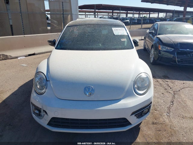 2014 Volkswagen Beetle 2.0t R-line მანქანა იყიდება აუქციონზე, vin: 3VWVT7AT4EM612489, აუქციონის ნომერი: 44870301
