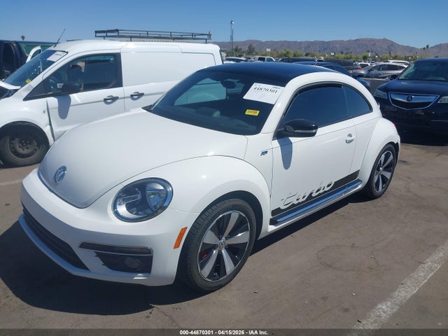2014 Volkswagen Beetle 2.0t R-line მანქანა იყიდება აუქციონზე, vin: 3VWVT7AT4EM612489, აუქციონის ნომერი: 44870301