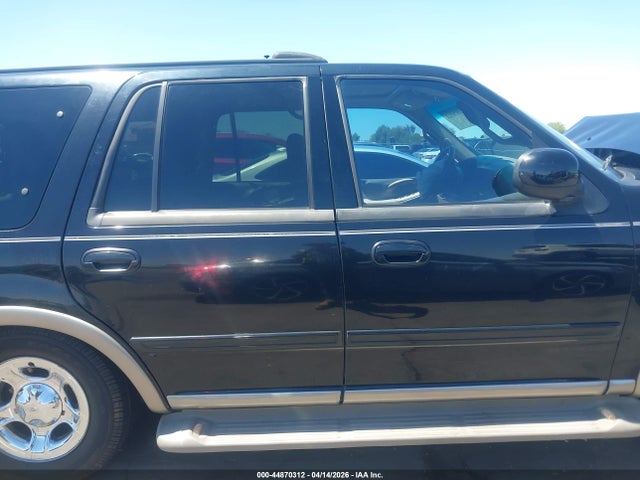 Продажа на аукционе авто 2002 Ford Expedition Eddie Bauer, vin: 1FMRU17L22LA25383, номер лота: 44870312