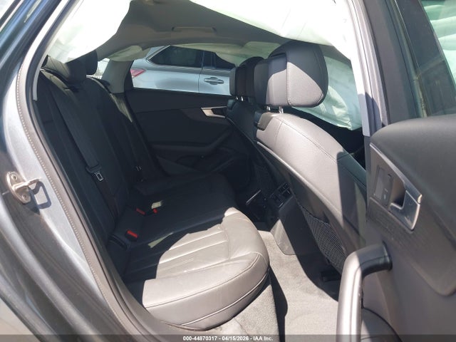 WAUGMAF44KN020659 Audi A4 40 Premium/40 Titanium Premium