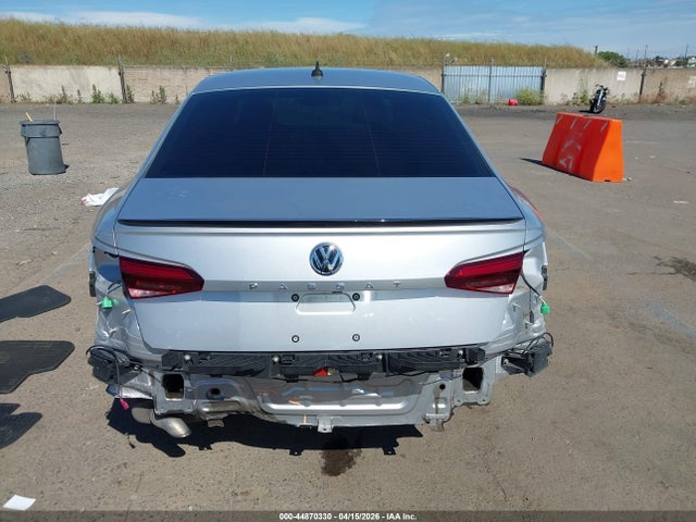 1VWMA7A31LC016921 Volkswagen Passat 2.0t R-line