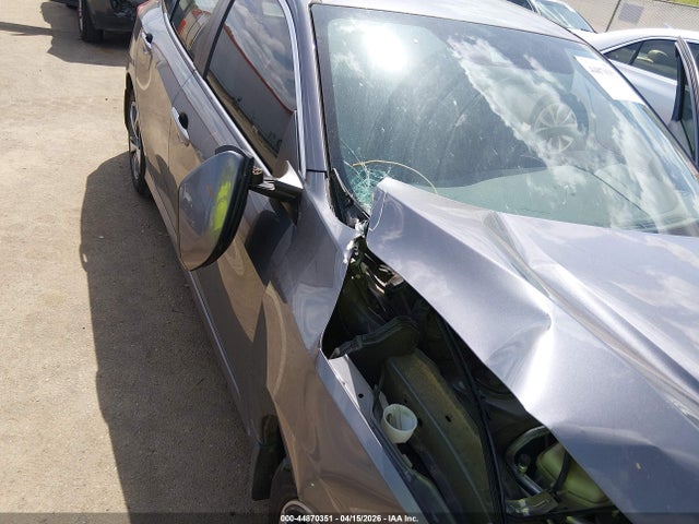Продажа на аукционе авто 2020 Honda Civic Lx, vin: 2HGFC2F61LH501909, номер лота: 44870351