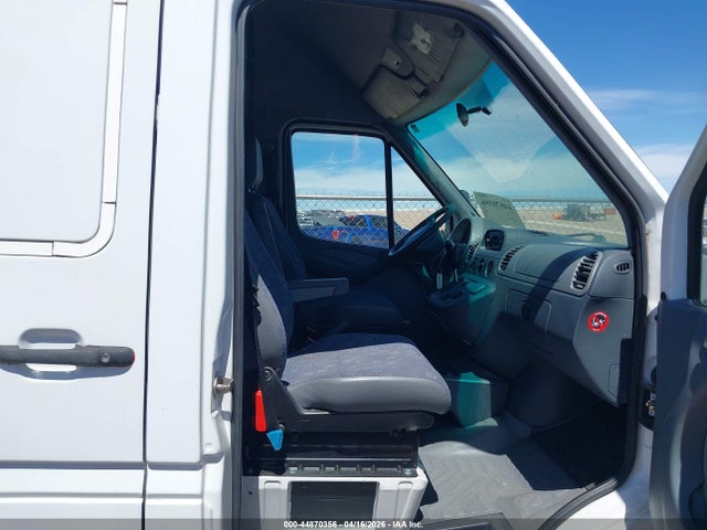 Продажа на аукционе авто 2006 Dodge Sprinter Van 2500 Shc, vin: WD0PD644265932187, номер лота: 44870356