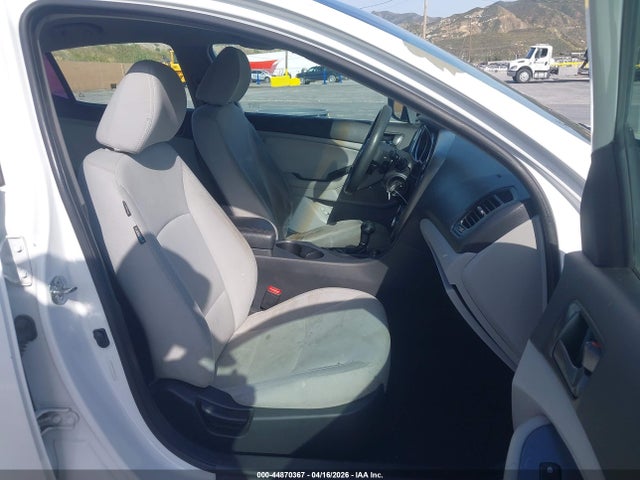 5XXGM4A77EG307757 KIA Optima Lx