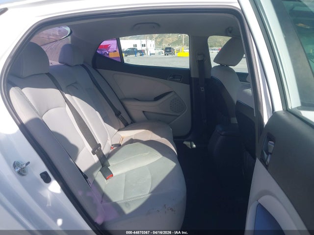 5XXGM4A77EG307757 KIA Optima Lx