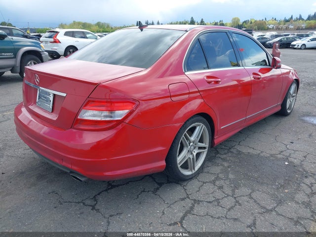 2010 Mercedes-benz C 300 Luxury/sport მანქანა იყიდება აუქციონზე, vin: WDDGF5EB0AF414954, აუქციონის ნომერი: 44870386